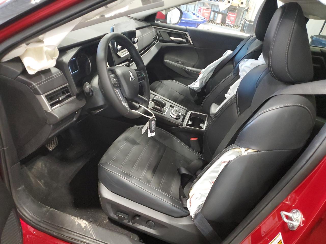 2024 Mitsubishi Outlander Se VIN: JA4J4VA89RZ063174 Lot: 92400795