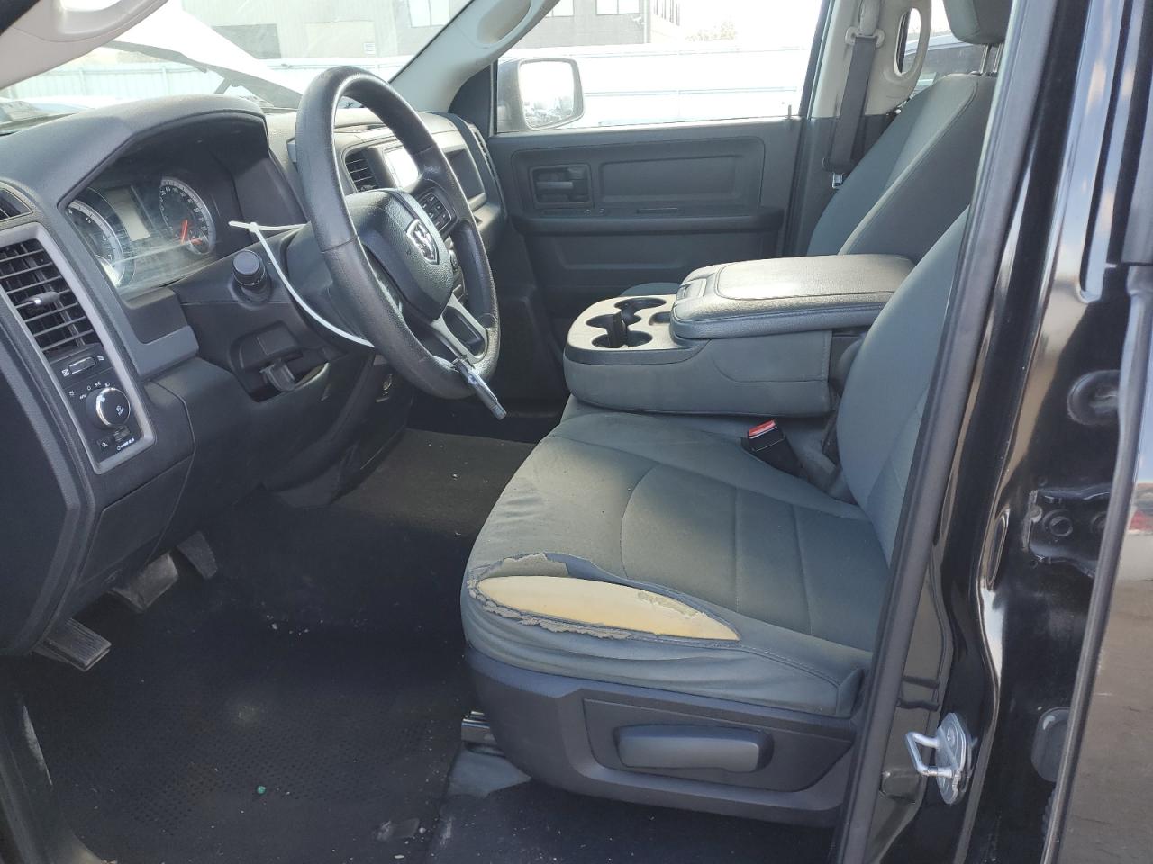 2015 Ram 1500 St VIN: 1C6RR7FT4FS694896 Lot: 91819555