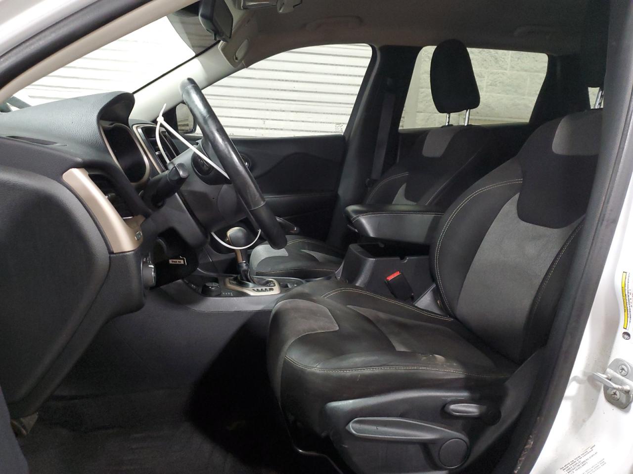 2014 Jeep Cherokee Latitude VIN: 1C4PJMCS6EW146696 Lot: 93611955