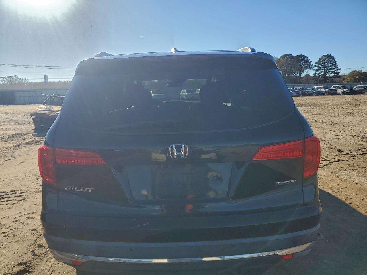 2016 Honda Pilot Touring VIN: 5FNYF5H95GB037719 Lot: 94057225