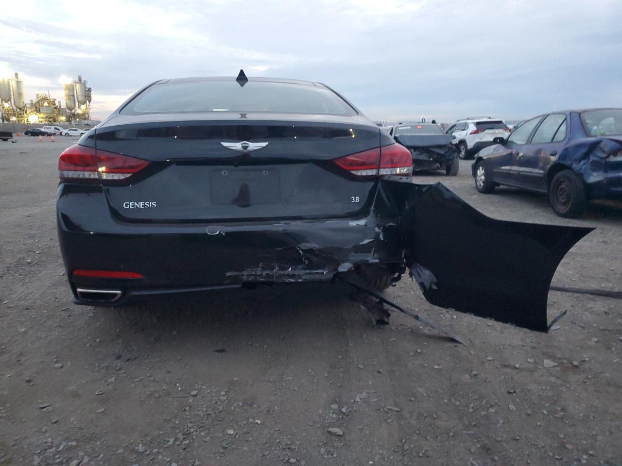 2016 Hyundai Genesis 3.8L VIN: KMHGN4JEXGU121313 Lot: 92282055