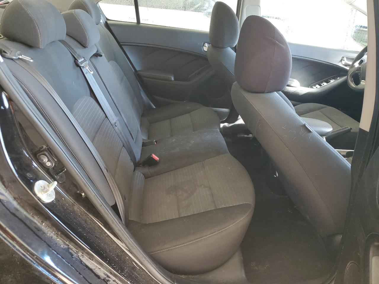 2018 Kia Forte Lx VIN: 3KPFL4A70JE166225 Lot: 92808825