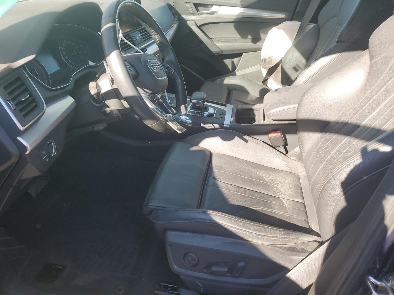 2020 Audi Q5 Premium VIN: WA1ANAFY8L2117563 Lot: 92079145