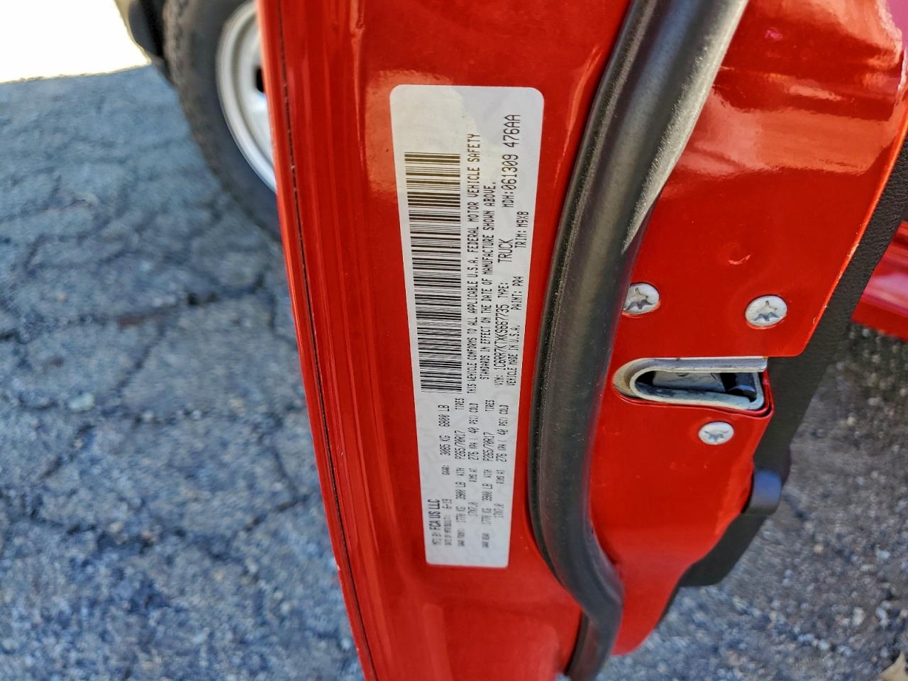 2019 Ram 1500 Classic Tradesman VIN: 1C6RR7KTXKS667735 Lot: 94244325