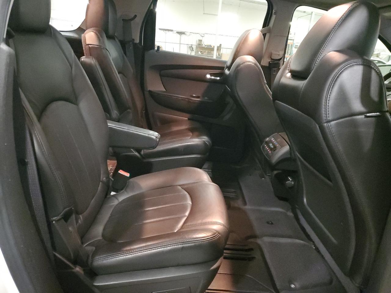 2011 GMC Acadia Denali VIN: 1GKKVTED5BJ394216 Lot: 93074335