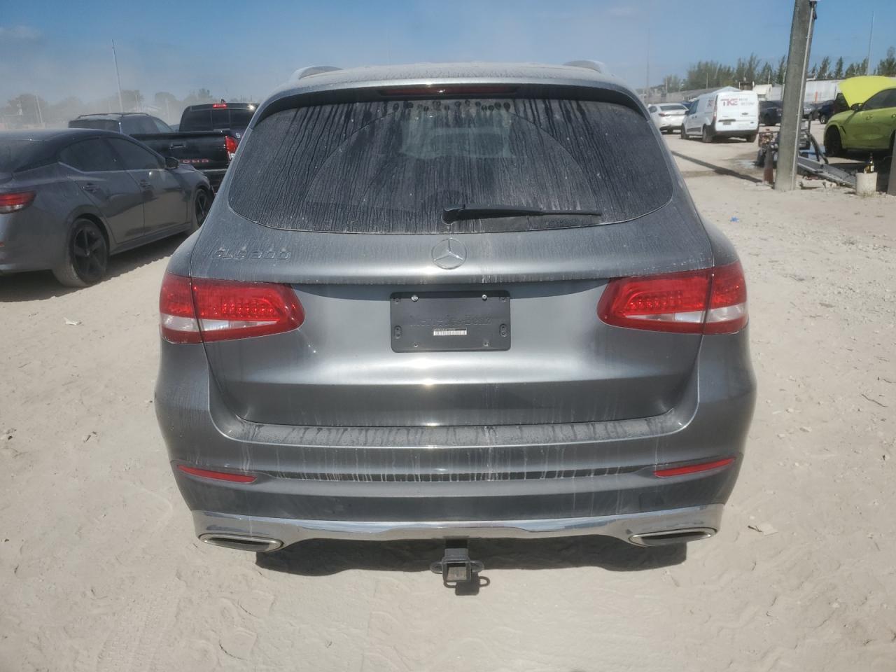 2017 Mercedes-Benz Glc 300 VIN: WDC0G4JB3HF128237 Lot: 92399735