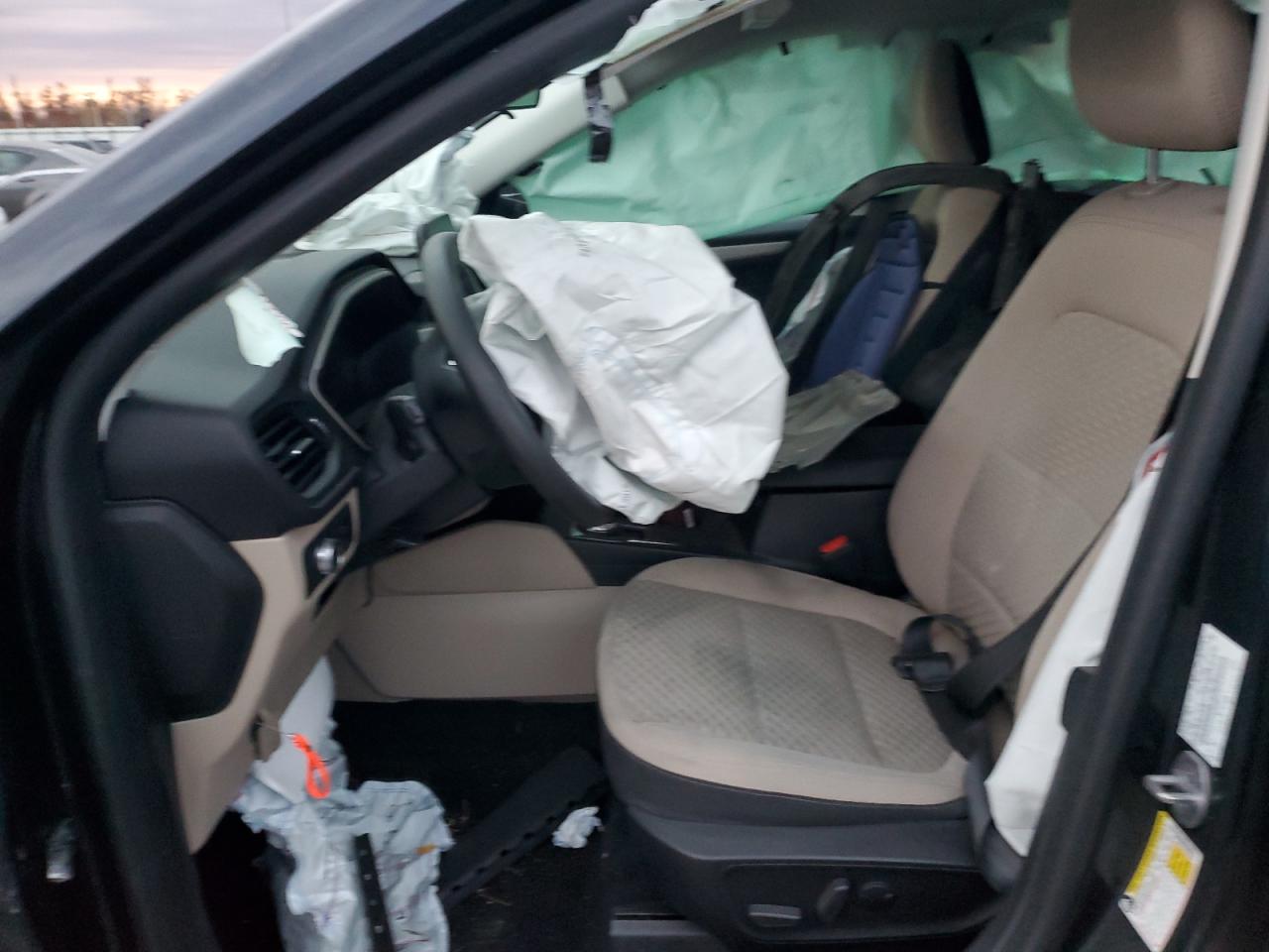 2021 Ford Escape Se VIN: 1FMCU9G67MUA04699 Lot: 92490675