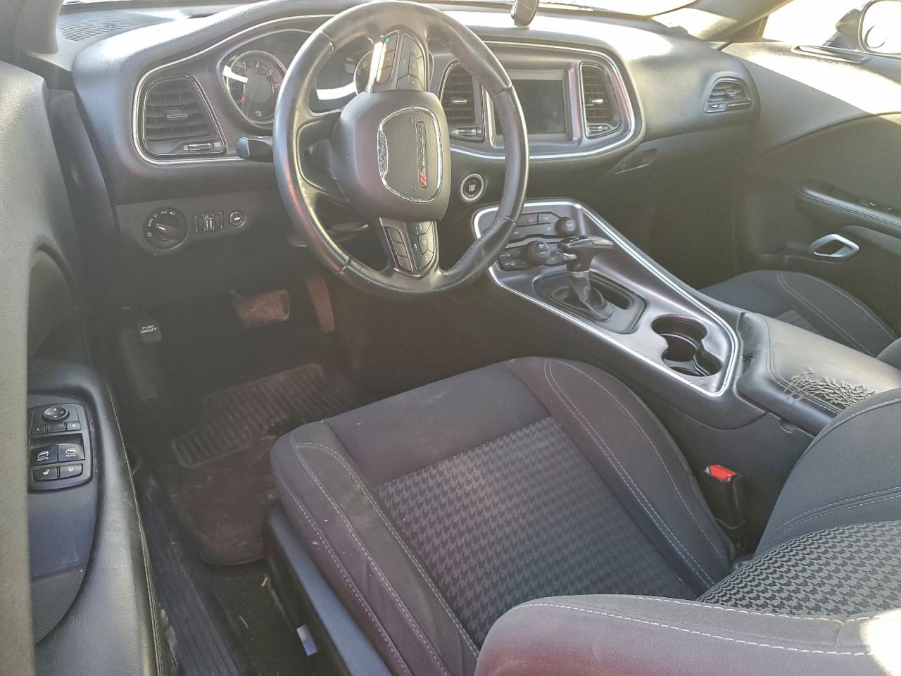 2018 Dodge Challenger Sxt VIN: 2C3CDZAG3JH245281 Lot: 94550895