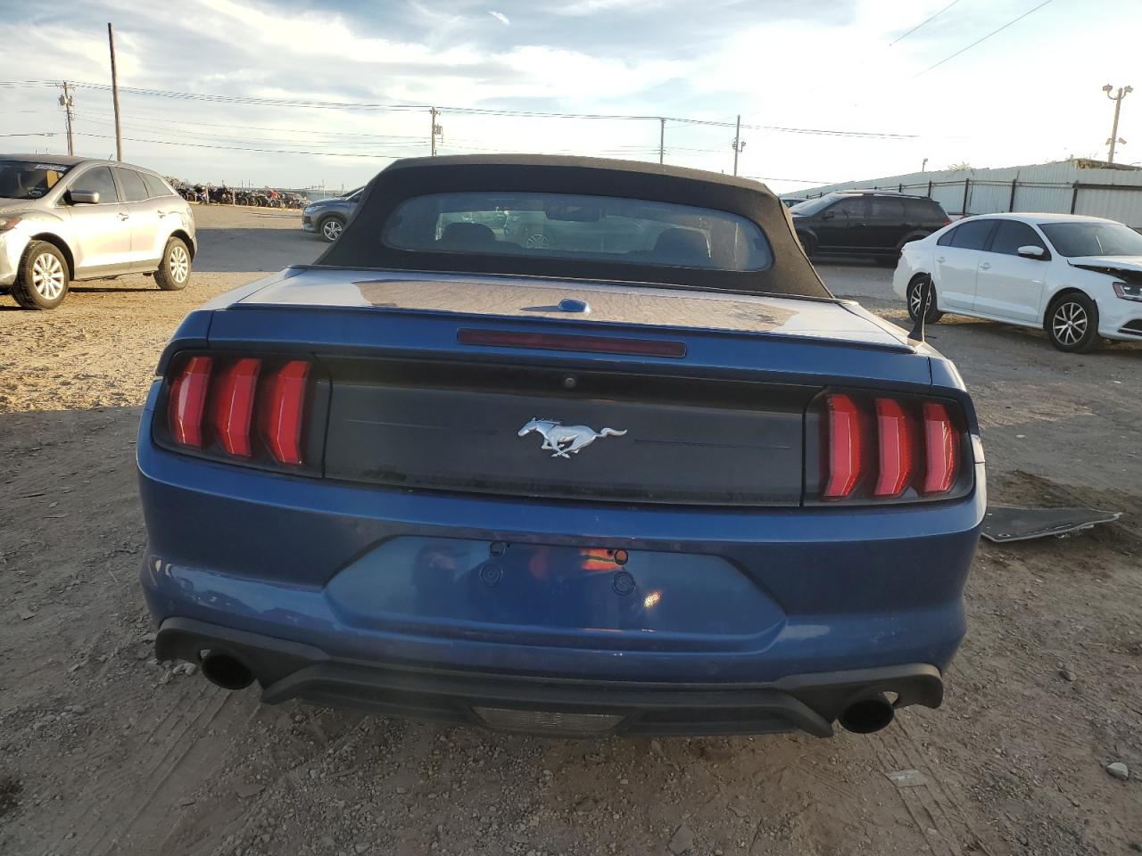 2022 Ford Mustang VIN: 1FATP8UH0N5118878 Lot: 92428735