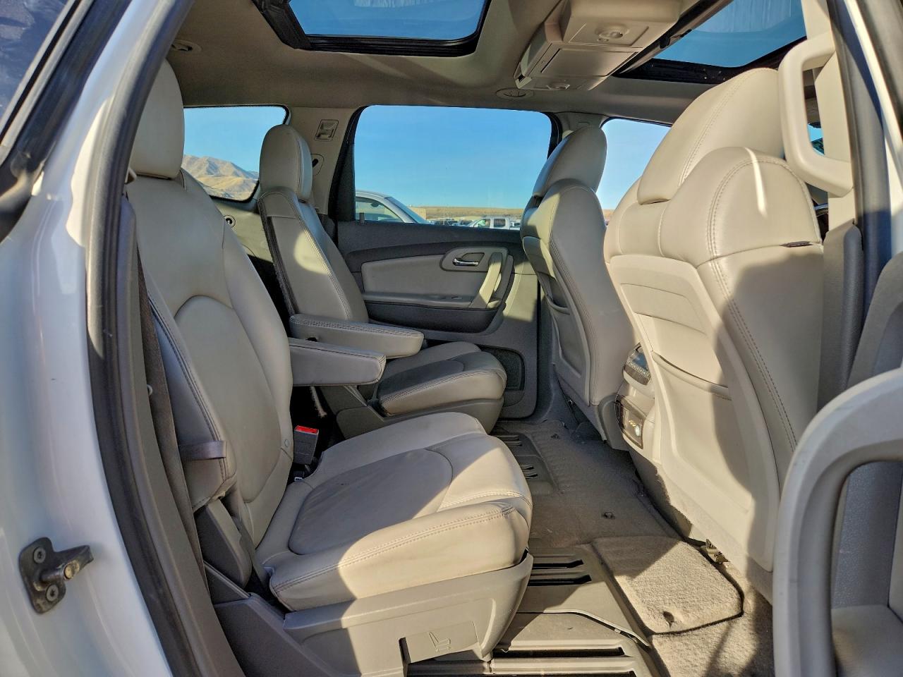 2011 Chevrolet Traverse Lt VIN: 1GNKVJED2BJ253417 Lot: 93942655