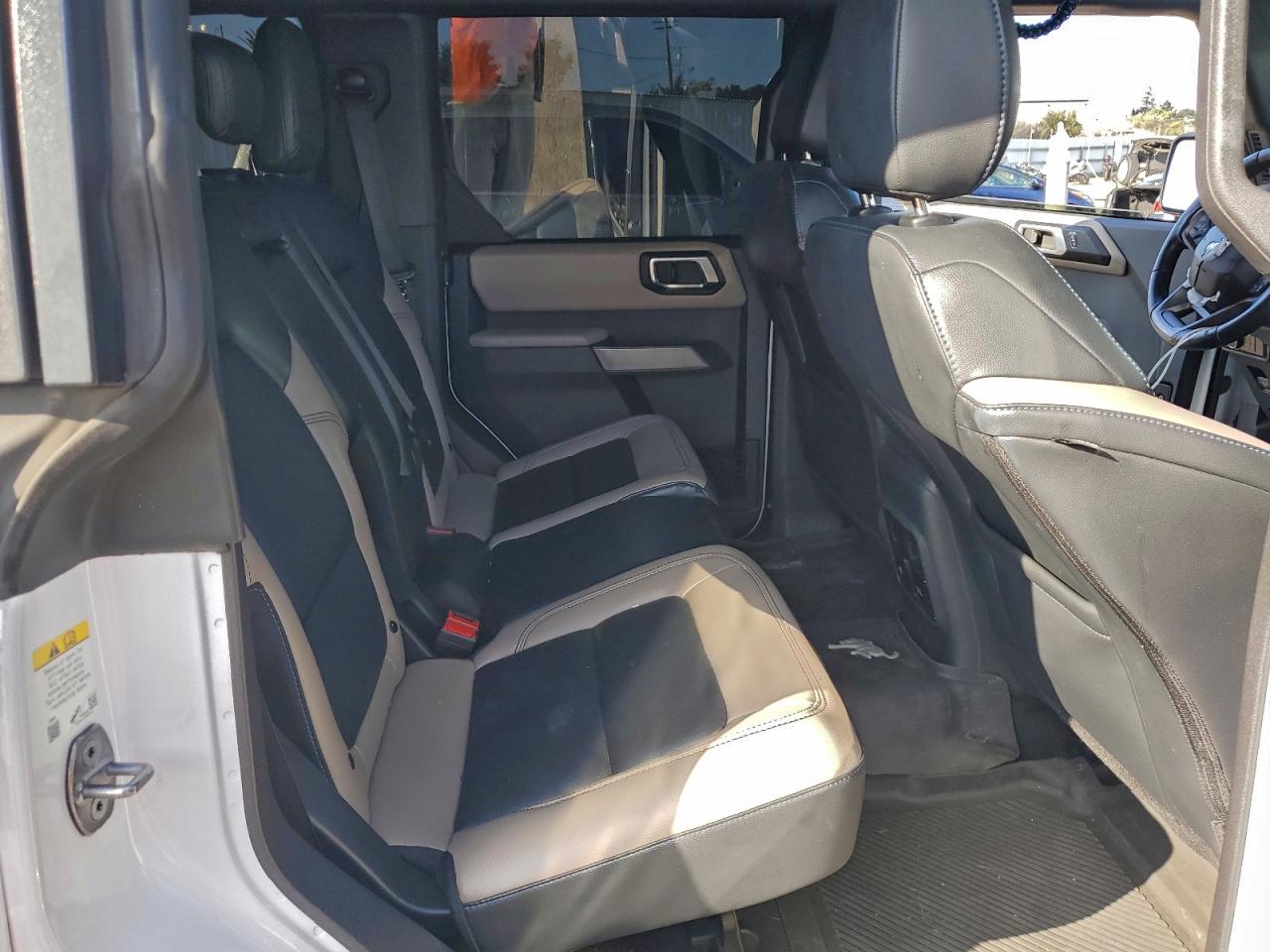 2023 Ford Bronco Base VIN: 1FMEE5DP1PLB81884 Lot: 94325785