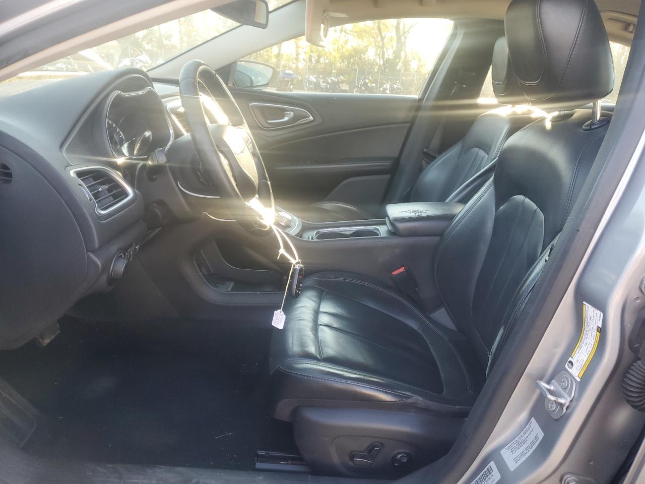 2016 Chrysler 200 Limited VIN: 1C3CCCAB3GN188343 Lot: 91175815