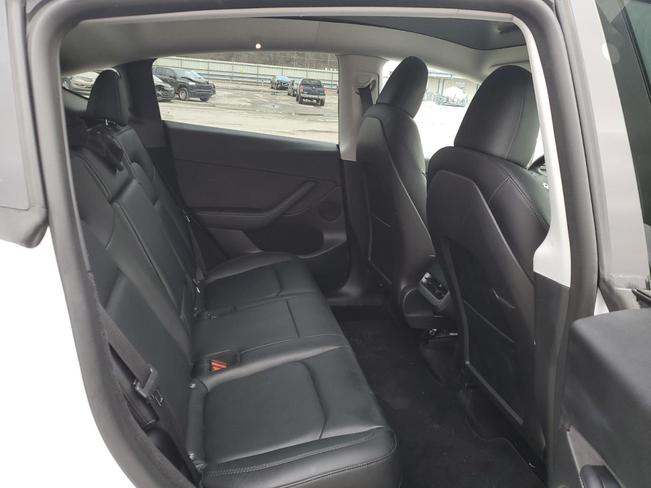 2022 Tesla Model Y VIN: 7SAYGDEE2NA011973 Lot: 93221215