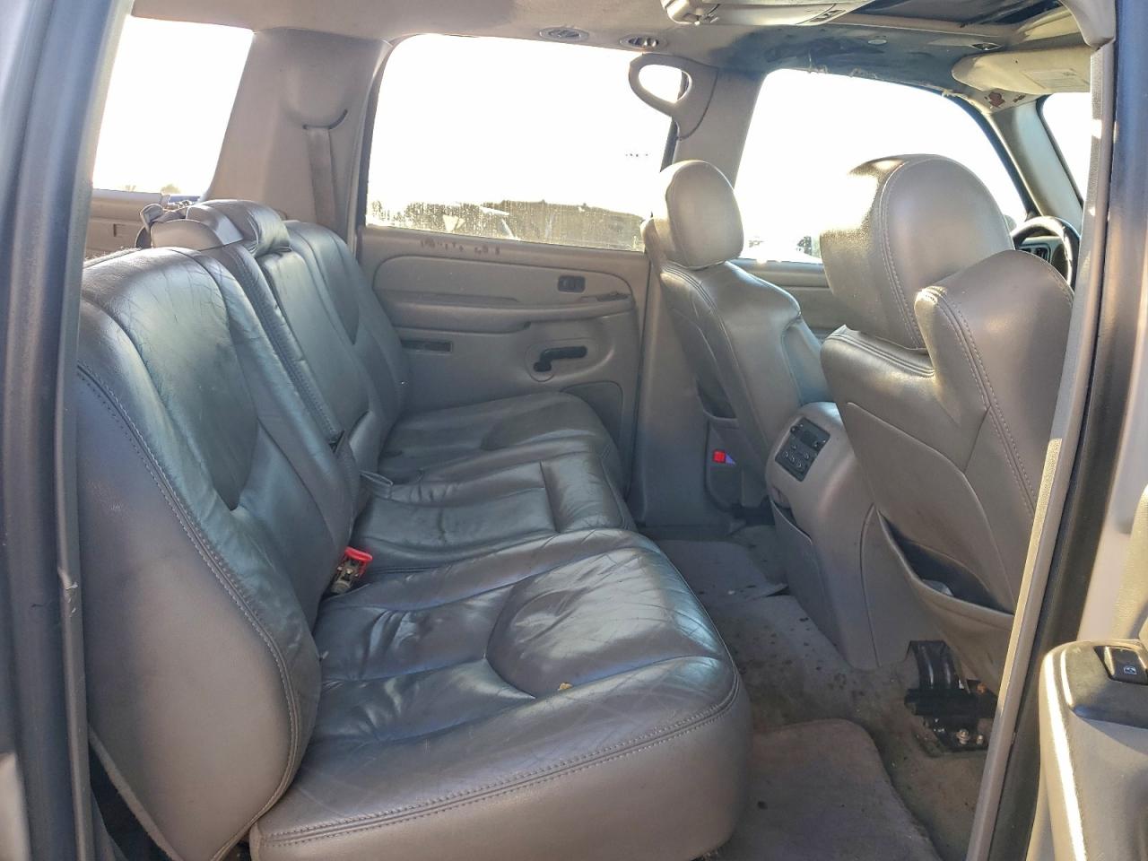 2005 Chevrolet Suburban C1500 VIN: 3GNEC16Z15G253525 Lot: 94530655