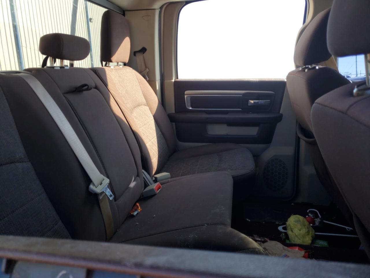 2018 Ram 1500 Slt VIN: 3C6RR7LT4JG135563 Lot: 91553275