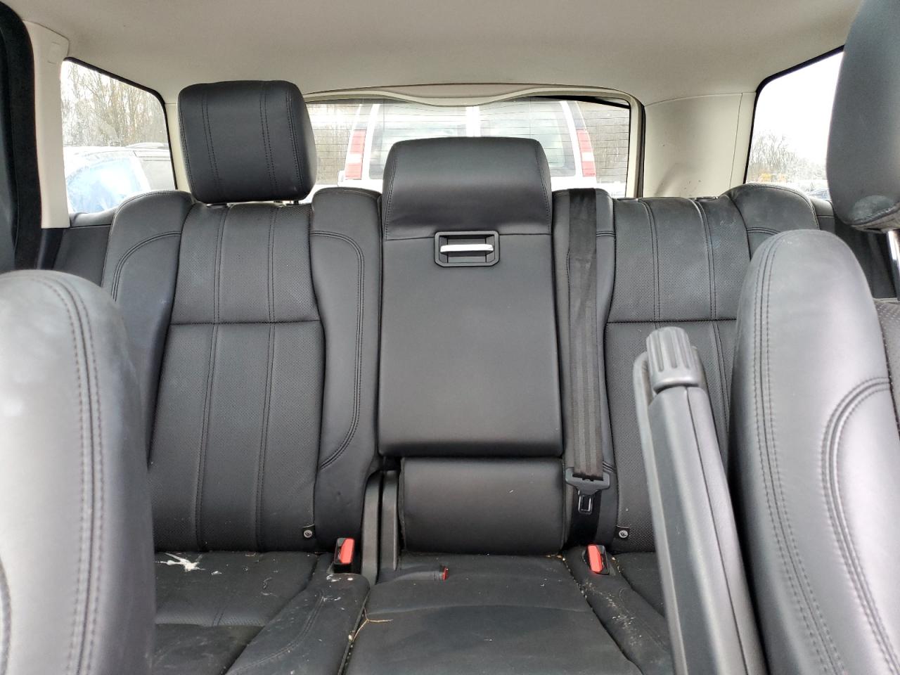 2016 Land Rover Range Rover Hse VIN: SALGS2VF4GA268693 Lot: 92954515