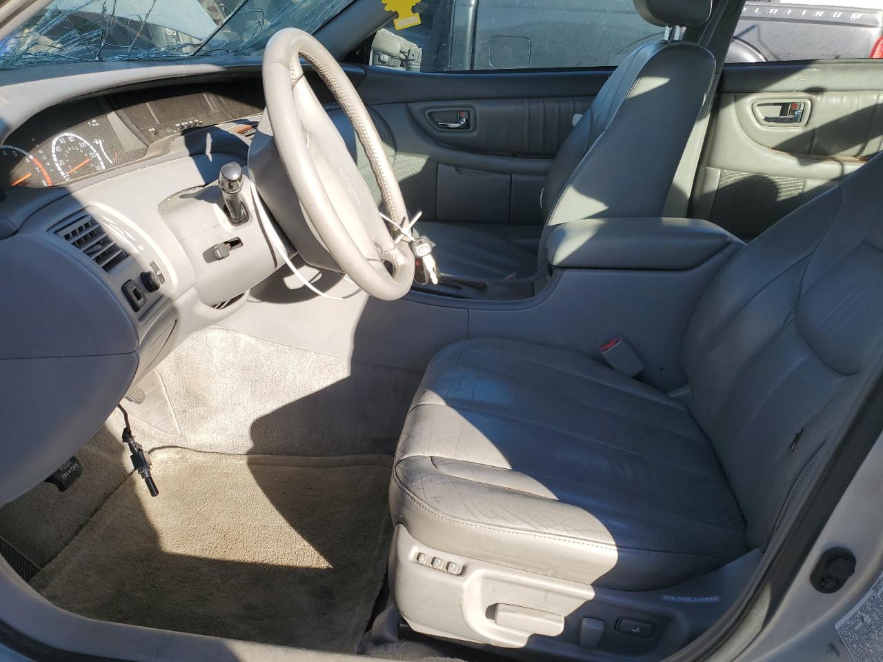 2000 Toyota Avalon Xl VIN: 4T1BF28B8YU104468 Lot: 93498425