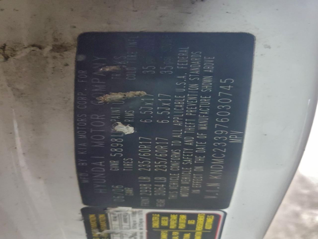 2007 Hyundai Entourage Gls VIN: KNDMC233976030745 Lot: 94027805