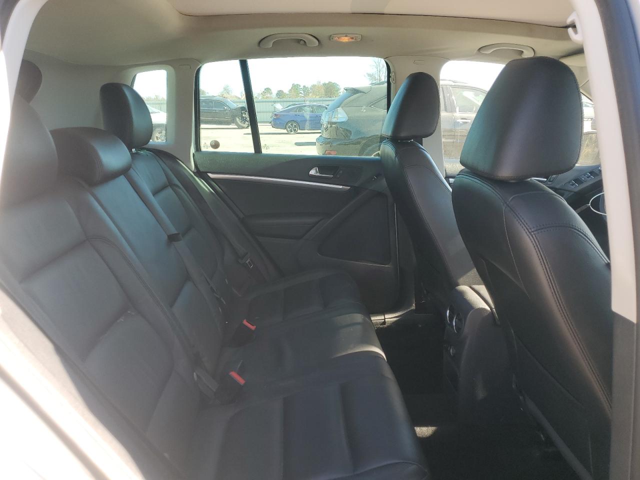 2012 Volkswagen Tiguan S VIN: WVGAV7AX3CW557153 Lot: 93048795