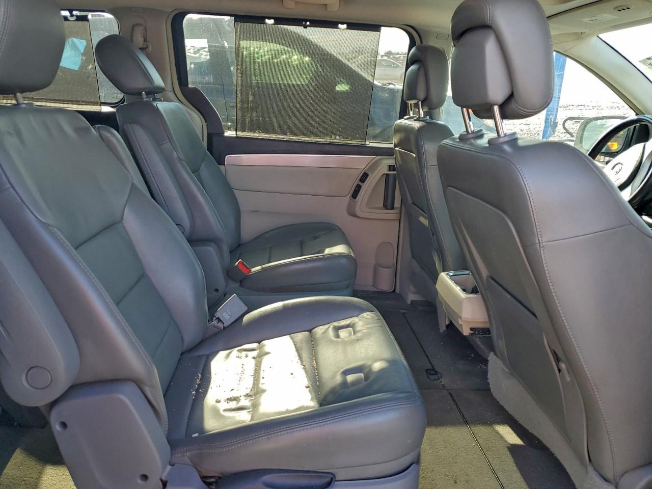 2010 Volkswagen Routan Sel VIN: 2V4RW5DX2AR406742 Lot: 93918155