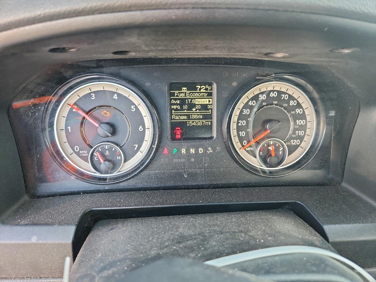 2017 Ram 1500 St VIN: 3C6JR6ATXHG745679 Lot: 94119685