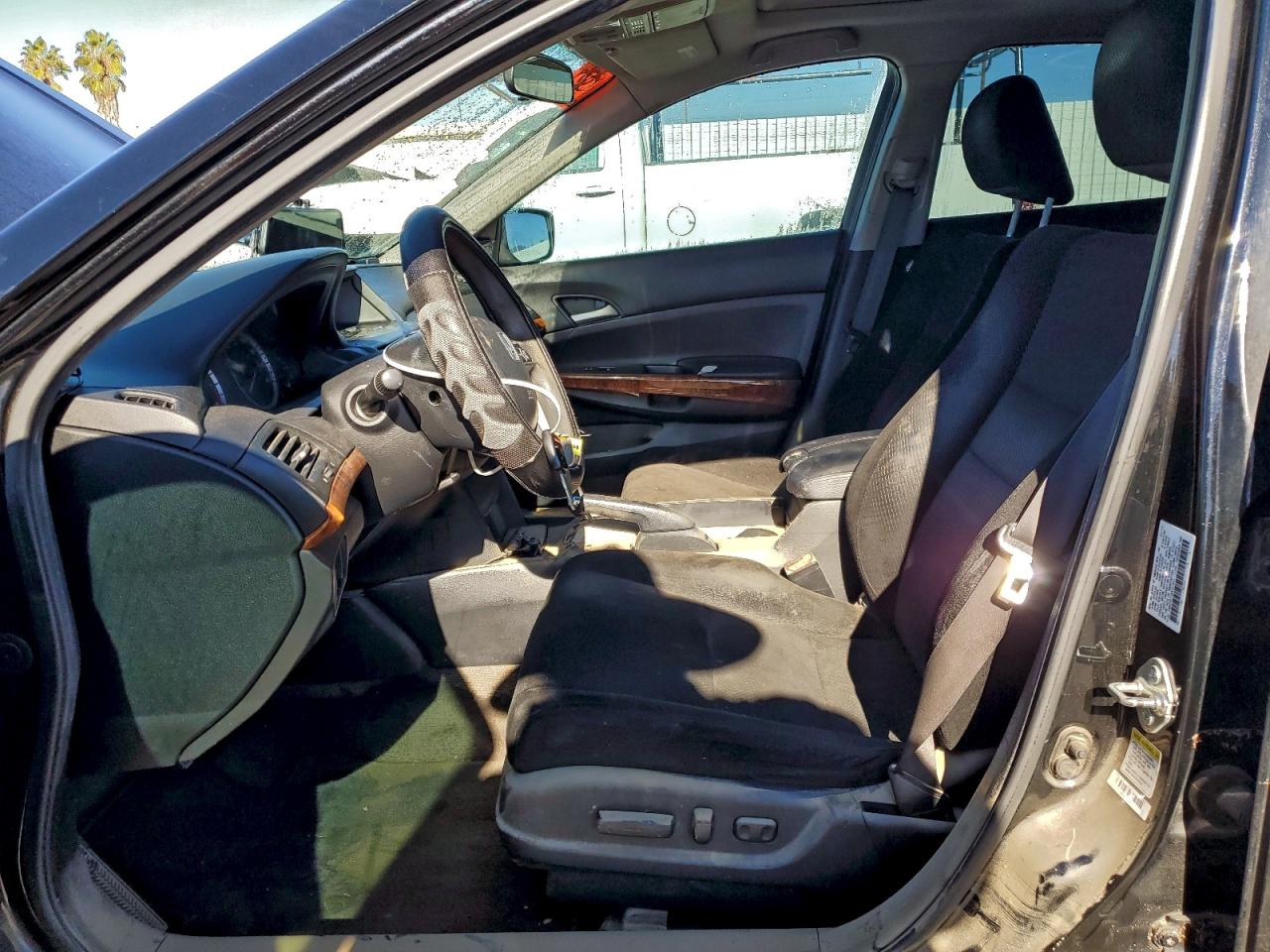 2011 Honda Accord Ex VIN: 1HGCP2F72BA077637 Lot: 94569965