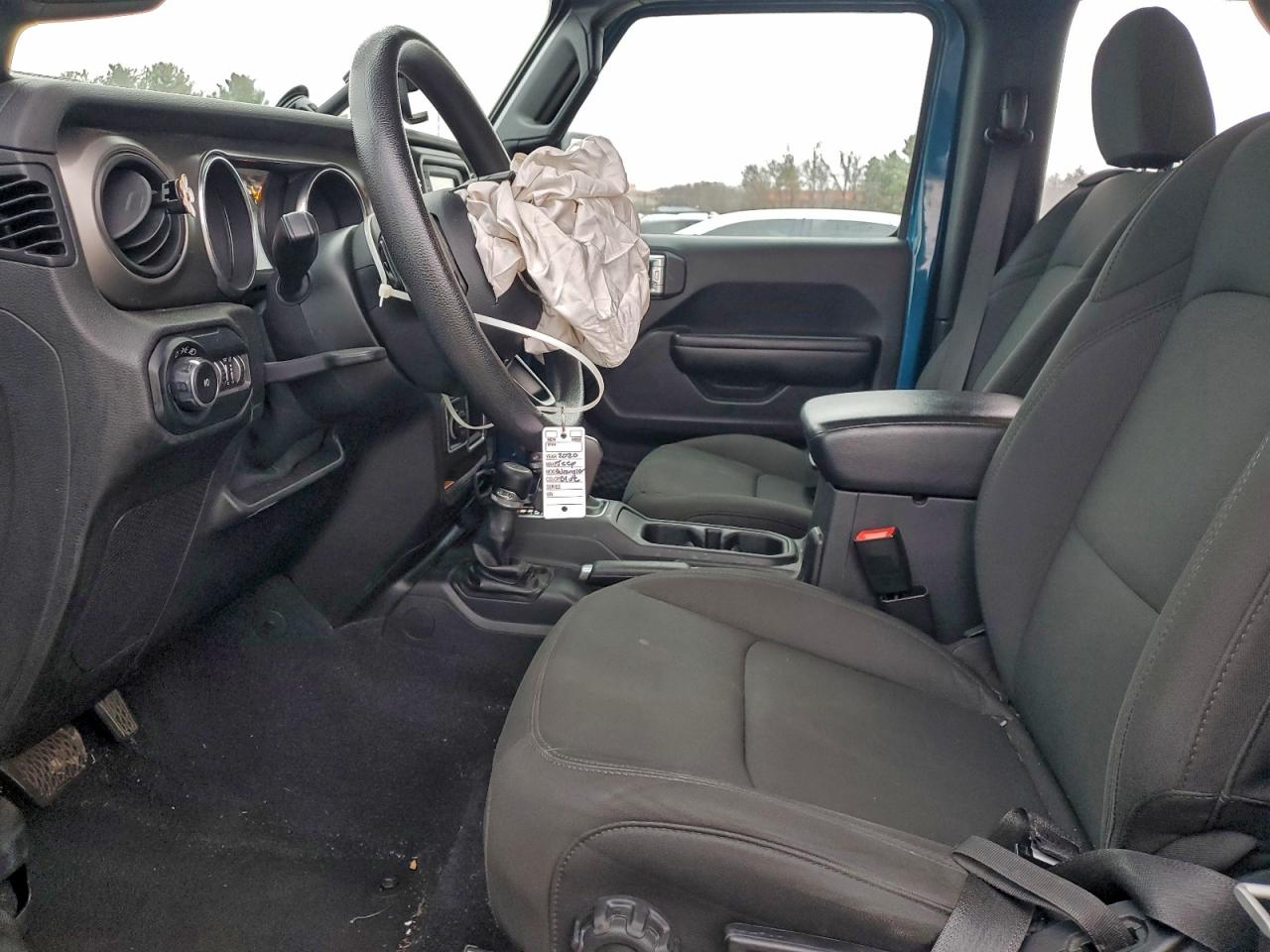 2020 Jeep Wrangler Sport VIN: 1C4GJXAG2LW207586 Lot: 94333925