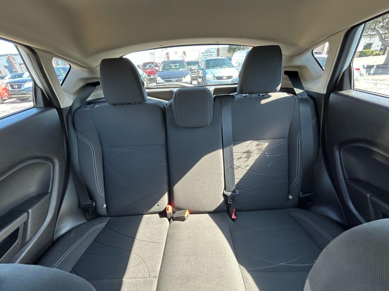 2015 Ford Fiesta Se VIN: 3FADP4EJ7FM200388 Lot: 93334755