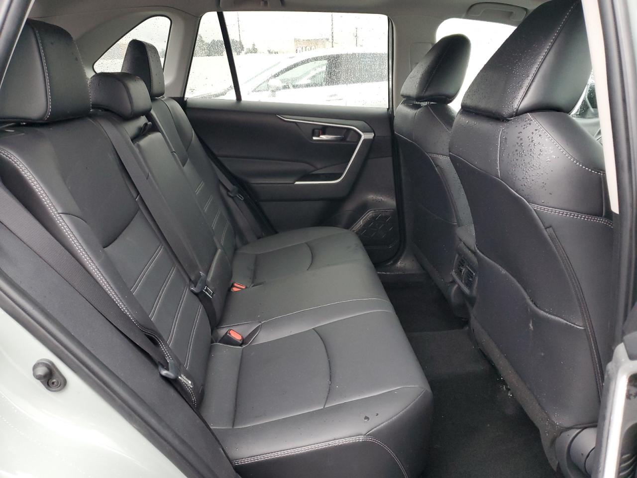 2022 Toyota Rav4 Xle Premium VIN: 2T3C1RFV4NW229155 Lot: 93277195