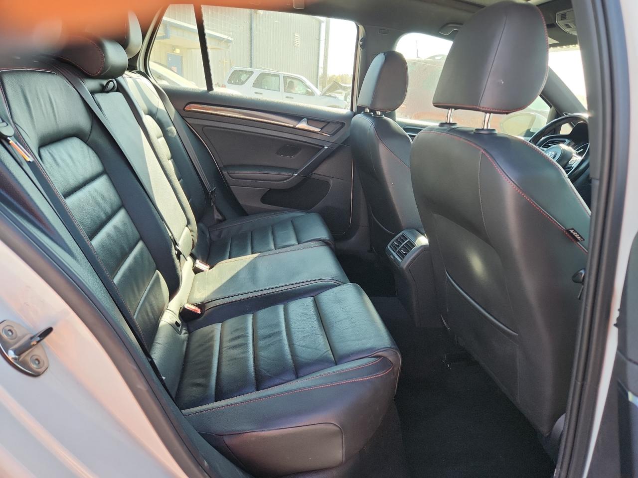 2015 Volkswagen Gti VIN: 3VW4T7AU7FM052280 Lot: 92053825