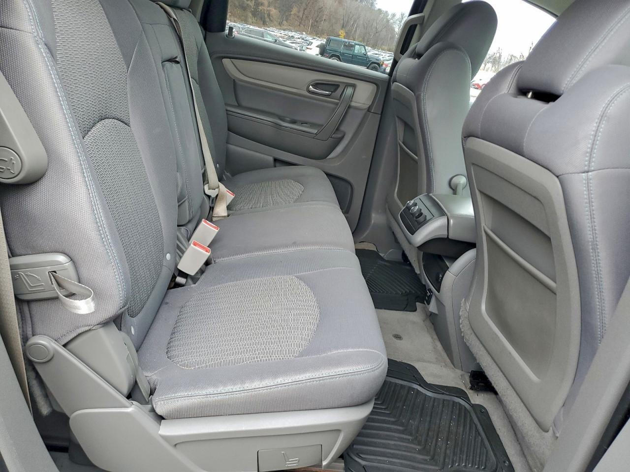 2014 Chevrolet Traverse Ls VIN: 1GNKRFED7EJ335908 Lot: 94437405