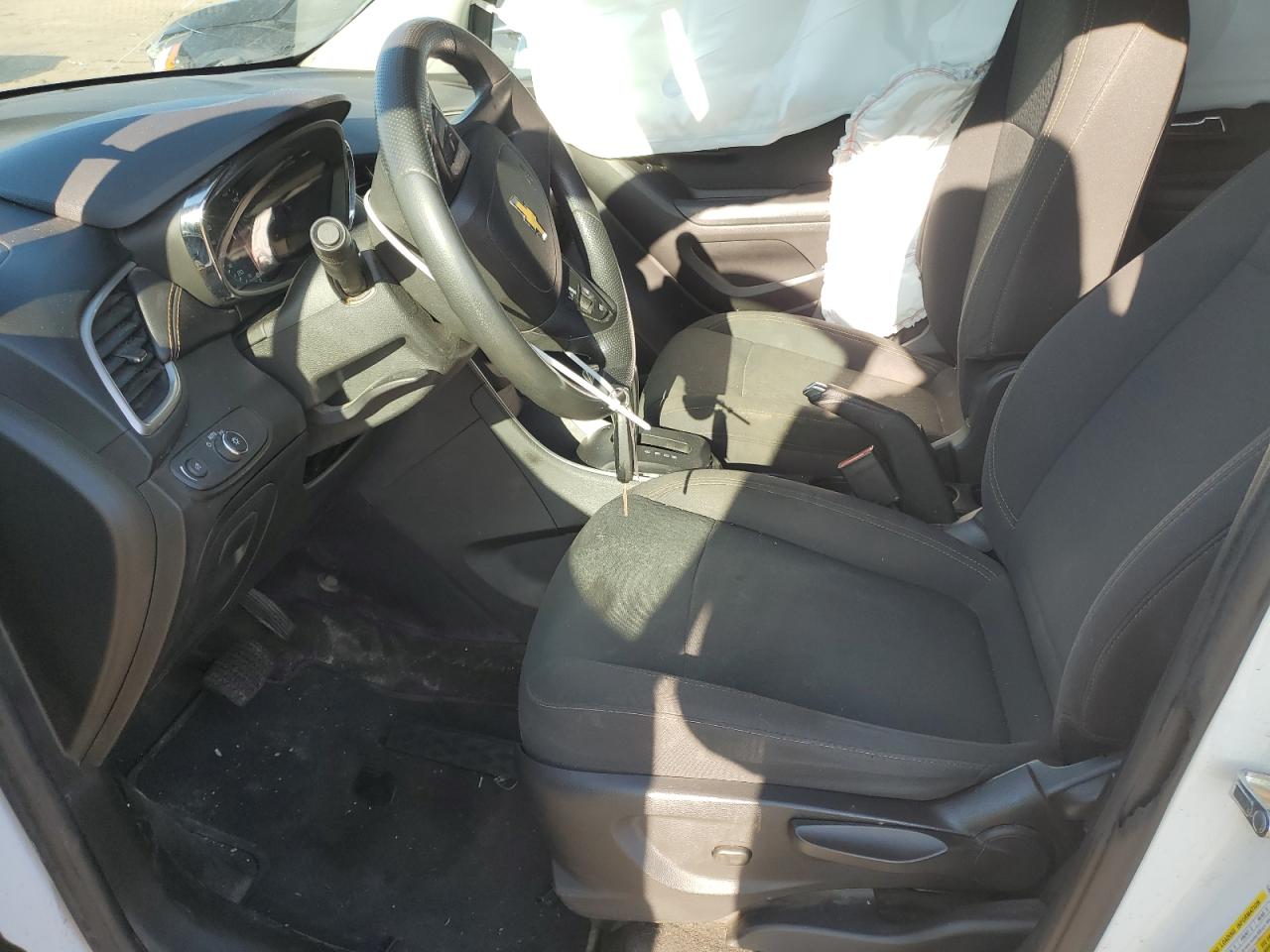 2022 Chevrolet Trax Ls VIN: KL7CJNSM8NB527185 Lot: 92885015