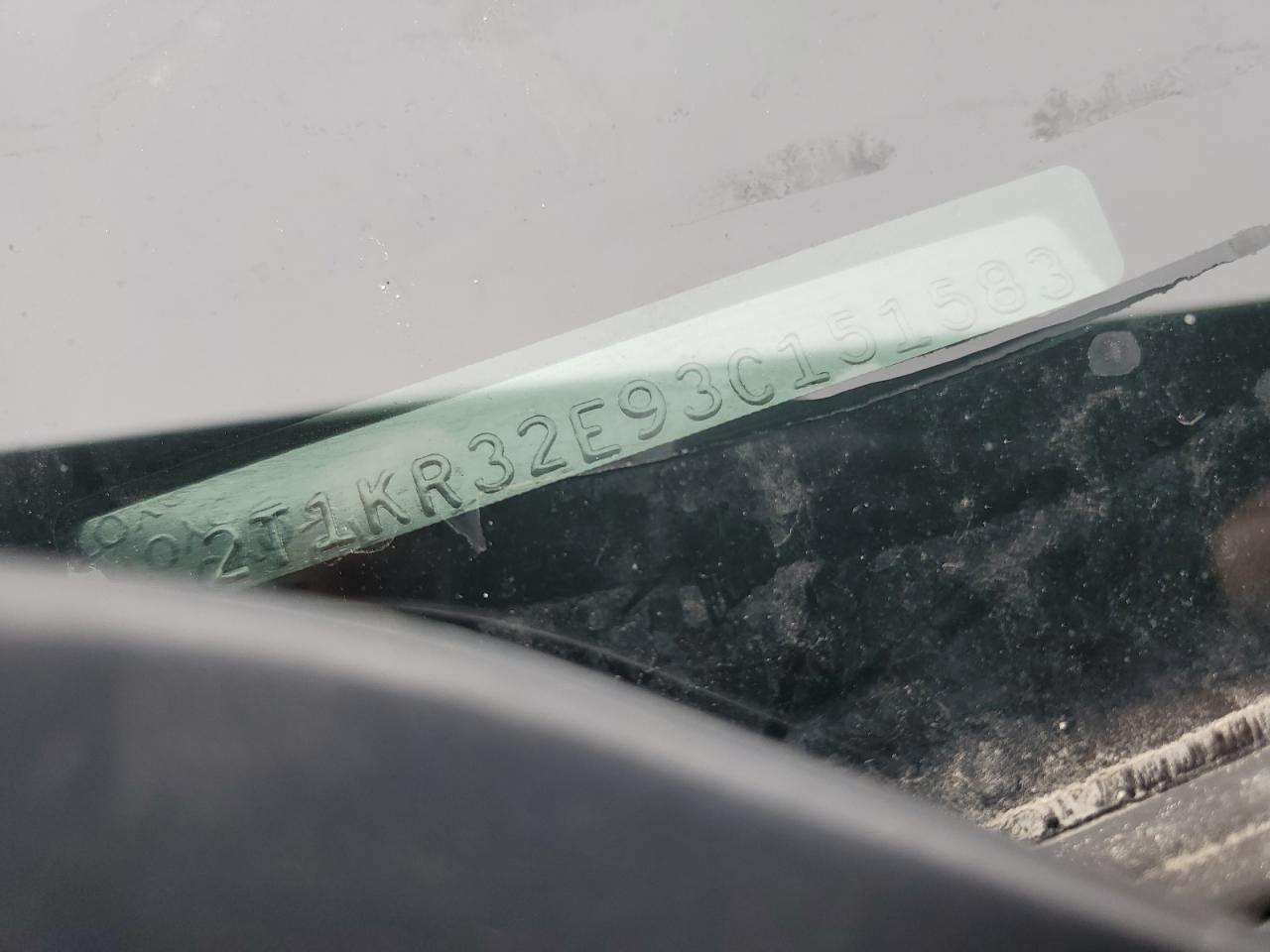 2003 Toyota Corolla Matrix Xr VIN: 2T1KR32E93C151583 Lot: 92516475