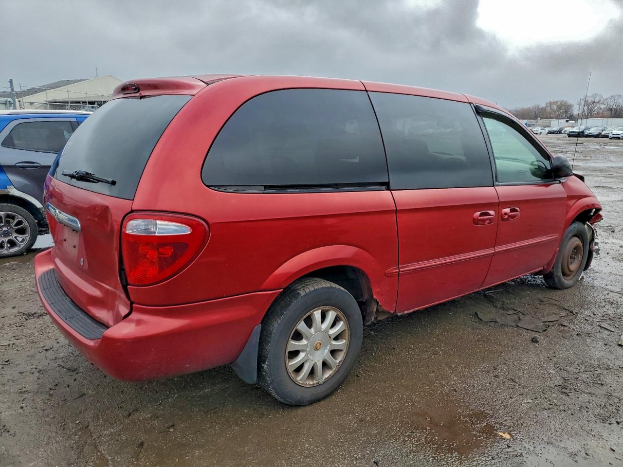 2002 Chrysler Town & Country Lx VIN: 2C4GP44382R697979 Lot: 93934765