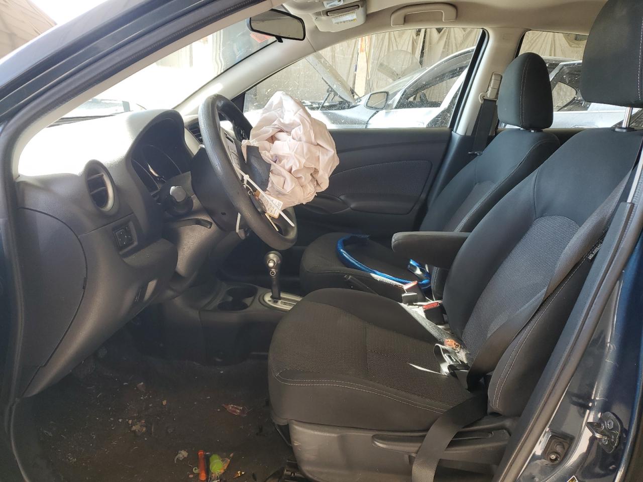 2016 Nissan Versa S VIN: 3N1CN7AP2GL815643 Lot: 92413235