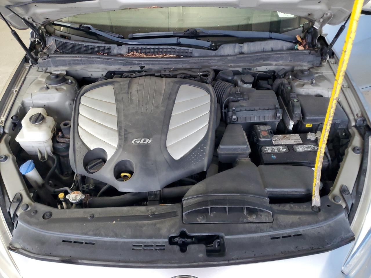 2015 Kia Cadenza Premium VIN: KNALN4D75F5178850 Lot: 90829305