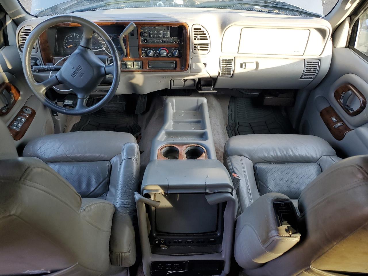 1999 GMC Suburban K2500 VIN: 1GDGK26J7XJ761502 Lot: 91437115