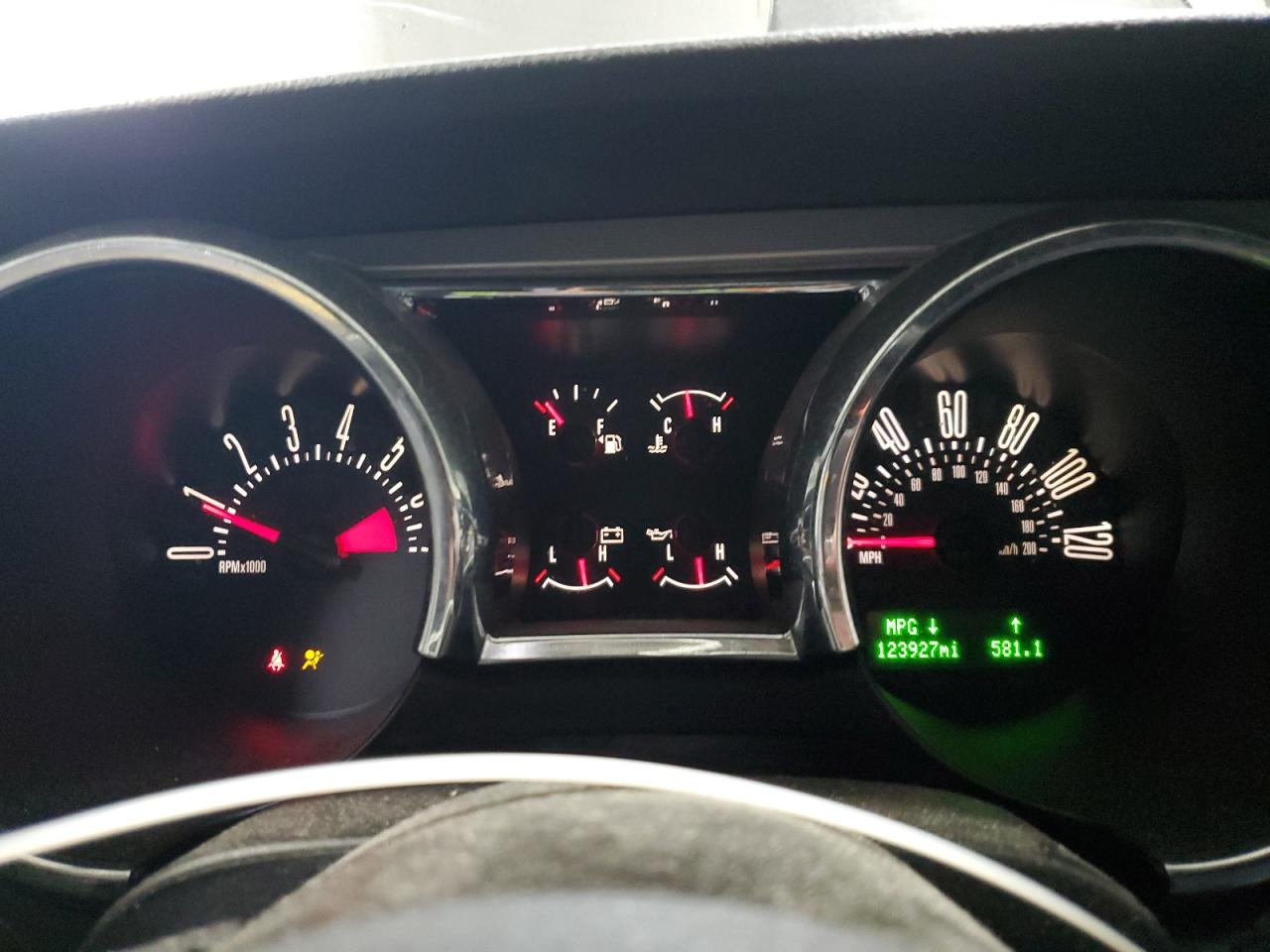 2008 Ford Mustang VIN: 1ZVHT80N585180219 Lot: 92868255