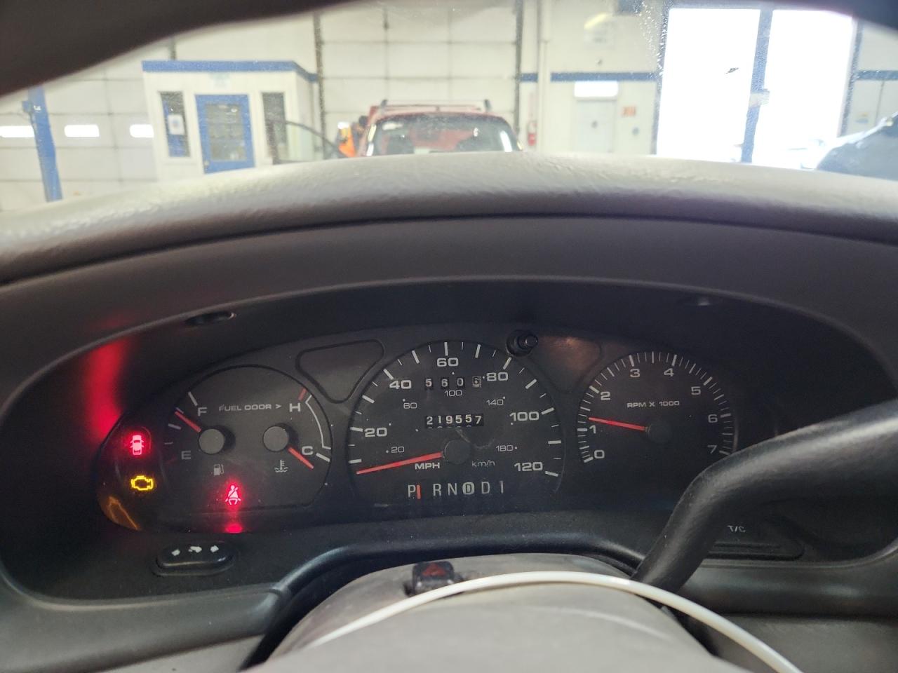 2003 Ford Taurus Se VIN: 1FAHP58U83A187950 Lot: 89882345