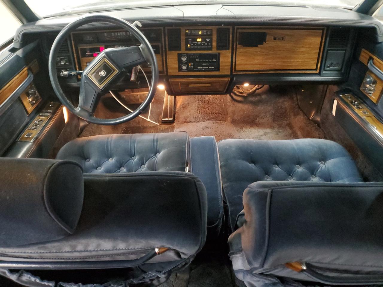 1985 Cadillac Seville VIN: 1G6KS6988FE838662 Lot: 92235385