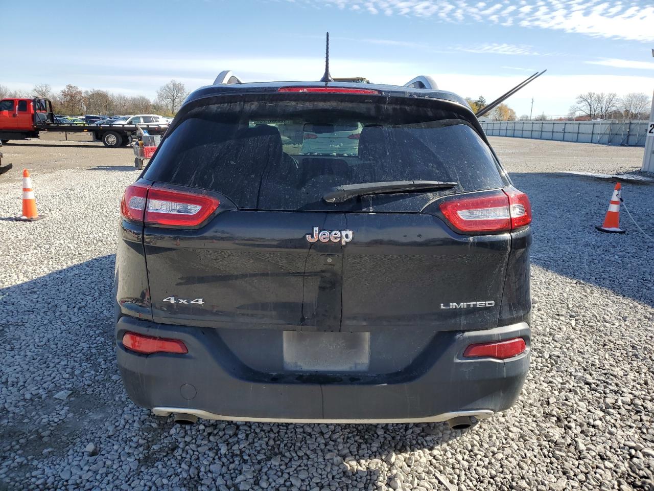 2014 Jeep Cherokee Limited VIN: 1C4PJMDS8EW210610 Lot: 92283775