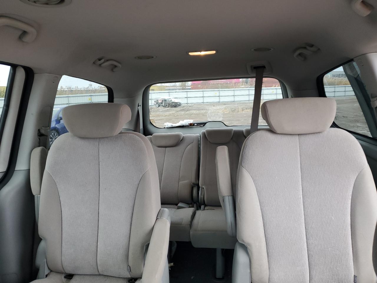 2010 Kia Sedona Lx VIN: KNDMG4C35A6339152 Lot: 92491625