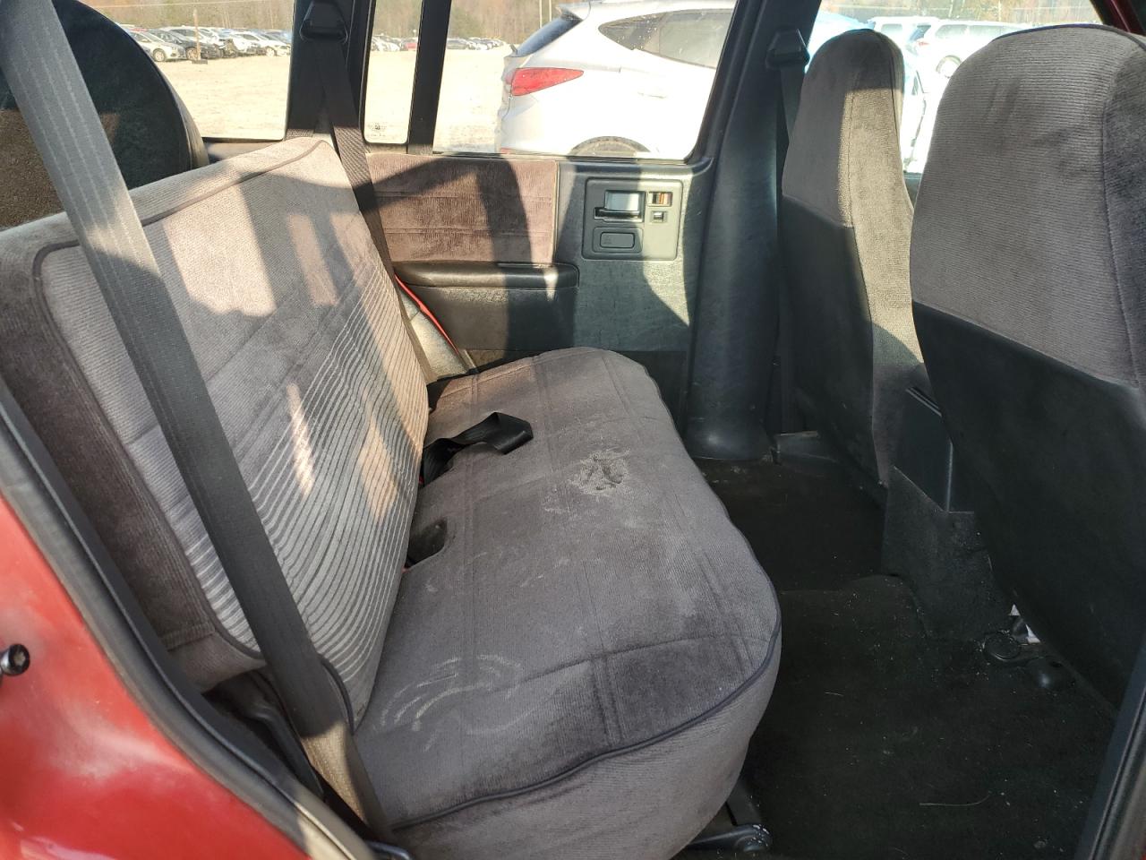 1993 Chevrolet Blazer S10 VIN: 1GNCS13W6P2185559 Lot: 93342435