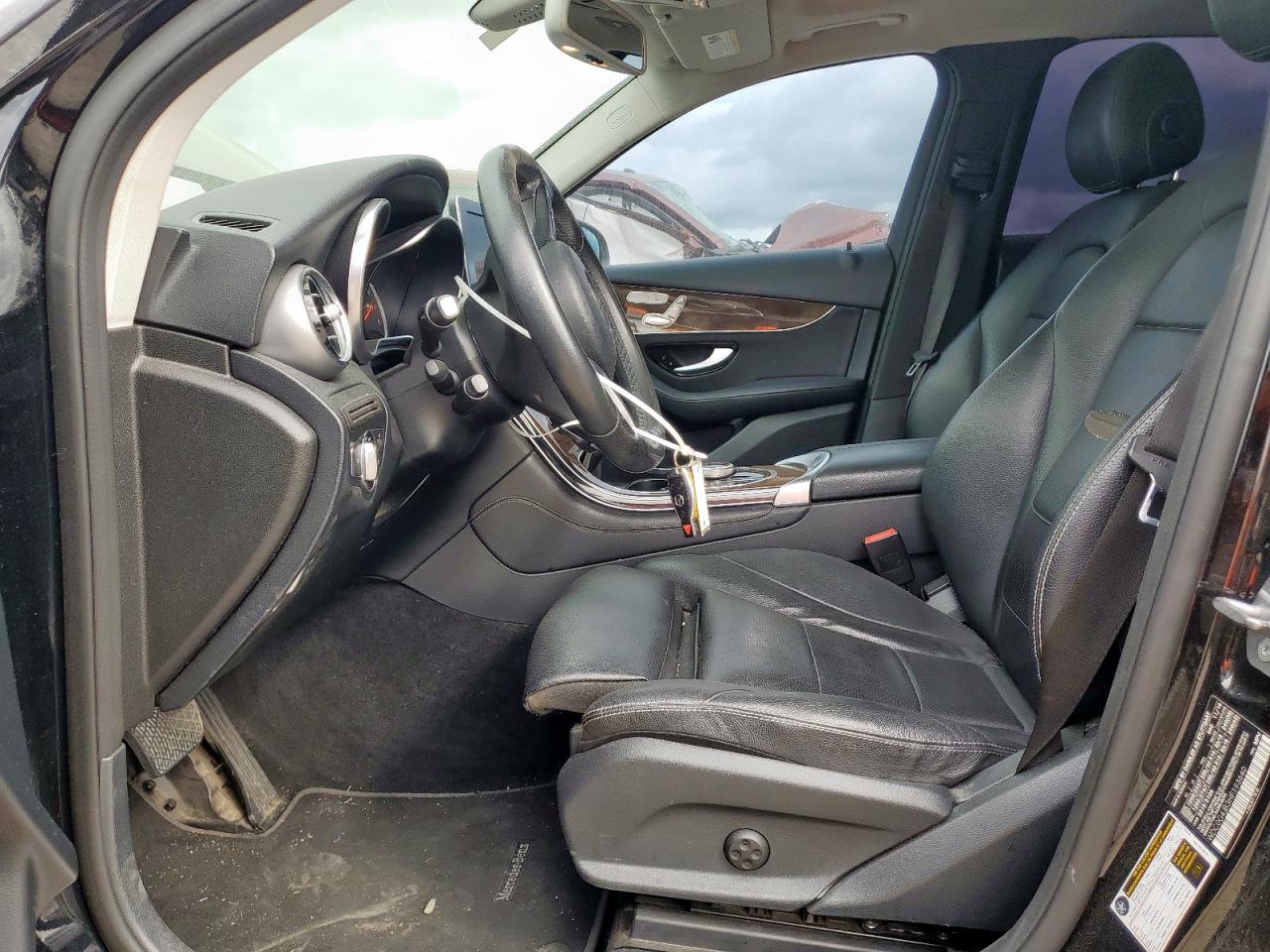 2017 Mercedes-Benz Glc 300 VIN: WDC0G4JB3HF193640 Lot: 92889255