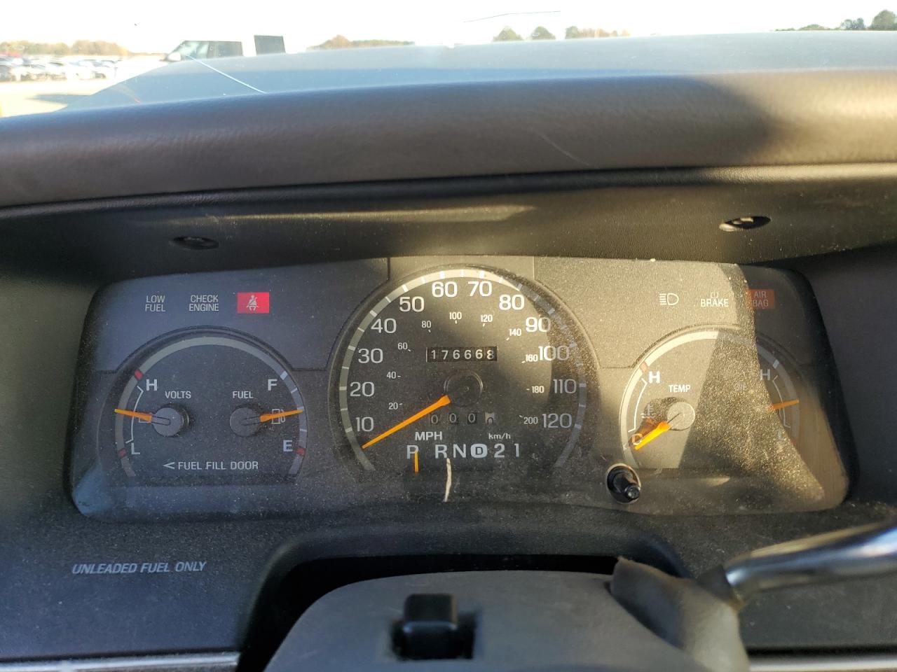 1996 Ford Crown Victoria Lx VIN: 2FALP74W4TX209561 Lot: 91763175