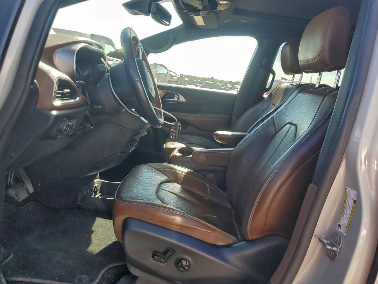 2020 Chrysler Pacifica Hybrid Limited VIN: 2C4RC1N74LR243721 Lot: 94254105