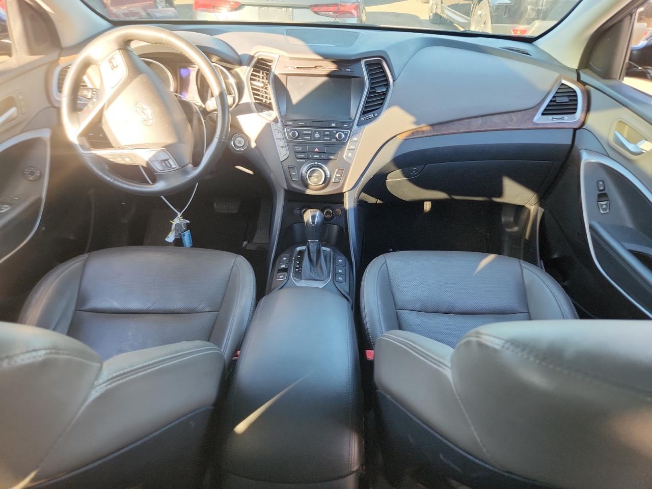 2018 Hyundai Santa Fe Se Ultimate VIN: KM8SRDHF0JU261696 Lot: 93294095