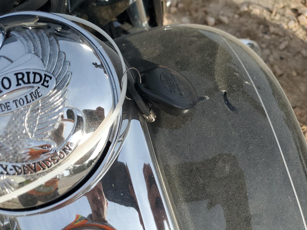 2016 Harley-Davidson Flhxs Street Glide Special VIN: 1HD1KRM10GB645069 Lot: 92505375