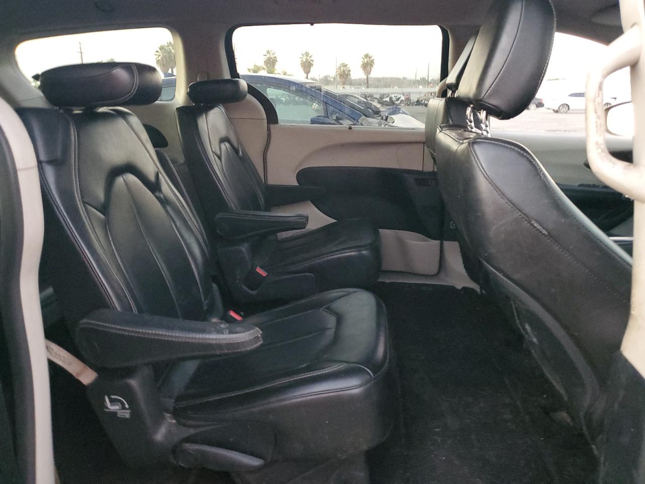 2020 Chrysler Voyager Lxi VIN: 2C4RC1DG8LR172587 Lot: 91286675