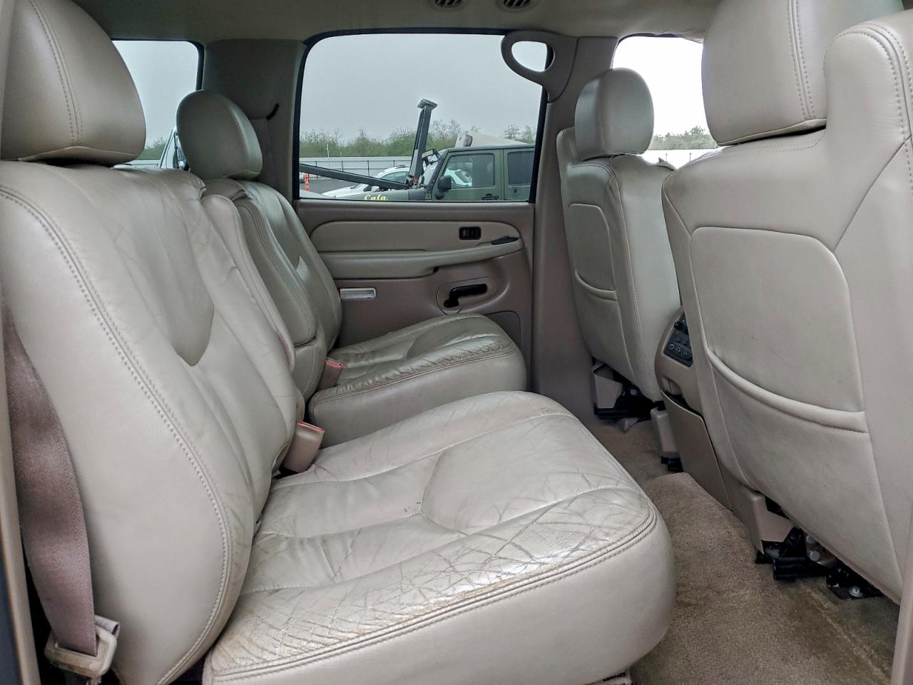 2003 Chevrolet Suburban K2500 VIN: 3GNGK26U43G247026 Lot: 94169045